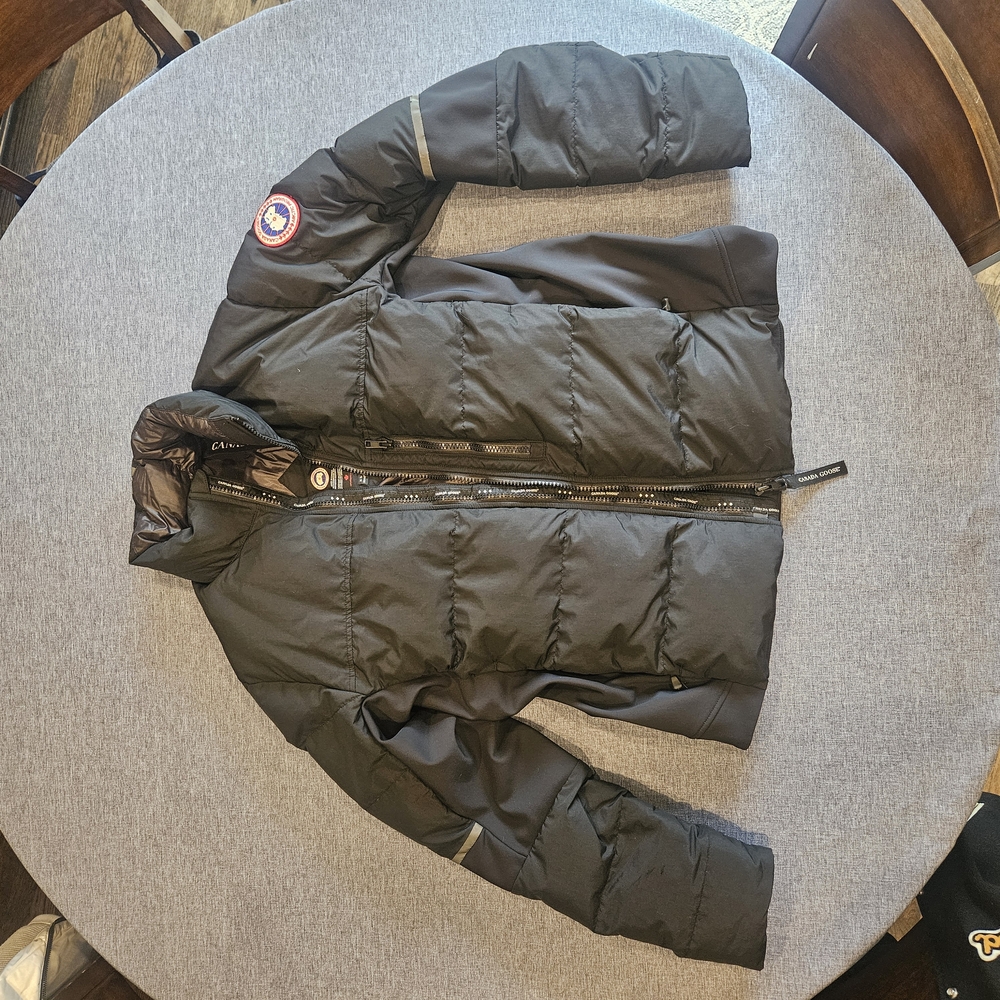 Canada Goose Hybridge Black Puffer Jacket
